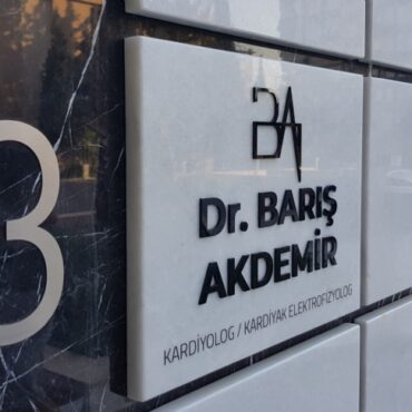 Beşiktaş mermer apartman mermer yönlendirme tabelası