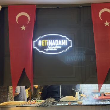 Beşiktaş Işıklı kutu tabela